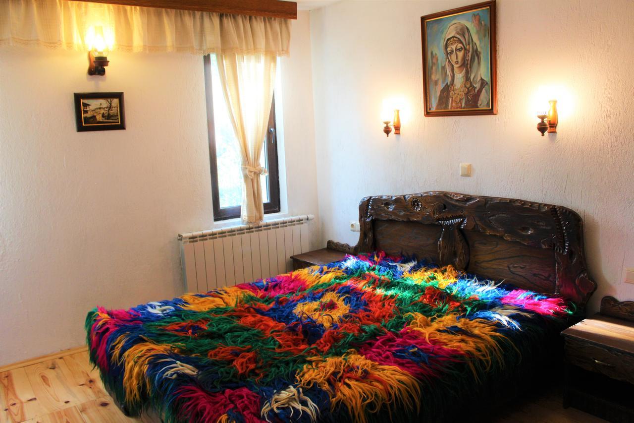 Hotel Sokay Trjavna Buitenkant foto