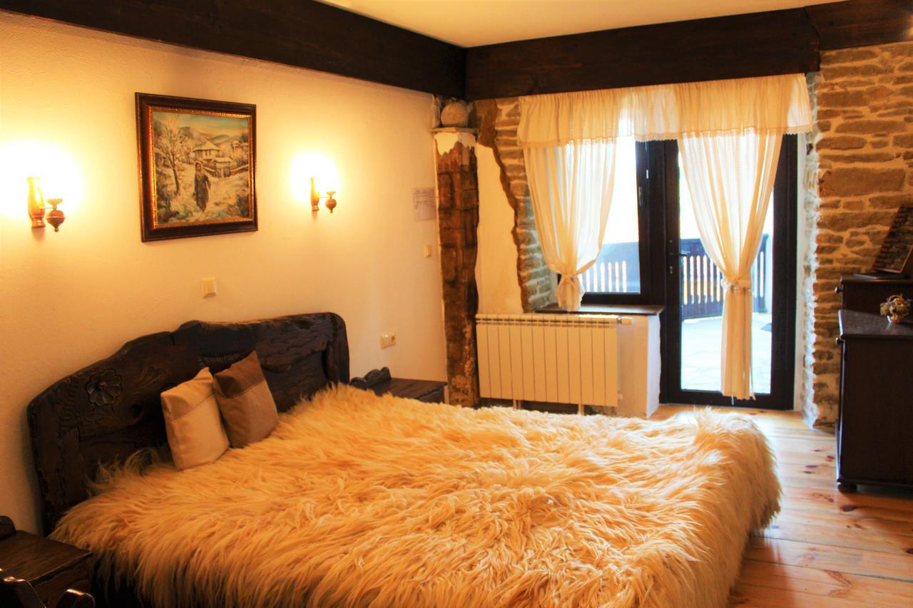 Hotel Sokay Trjavna Buitenkant foto