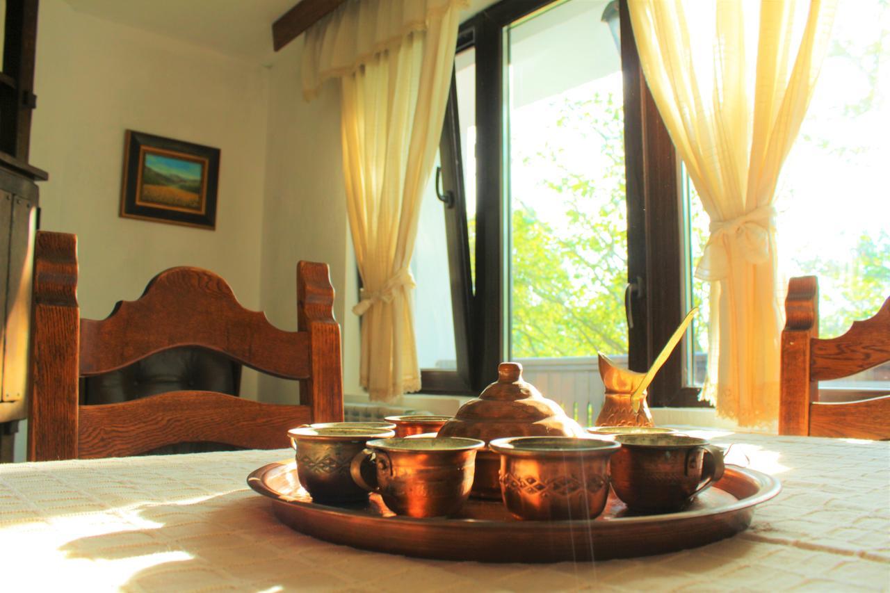 Hotel Sokay Trjavna Buitenkant foto